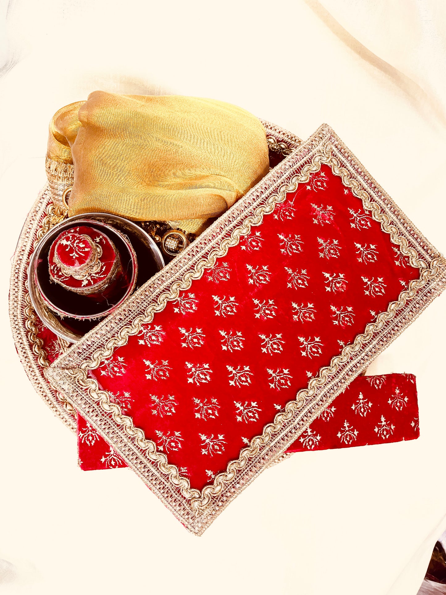 Red Maiya set